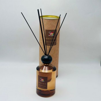 معطر جو فاخر بتصميم أنيق يجمع بين الرائحة المميزة والمظهر الجمالي الراقي1000مل 
