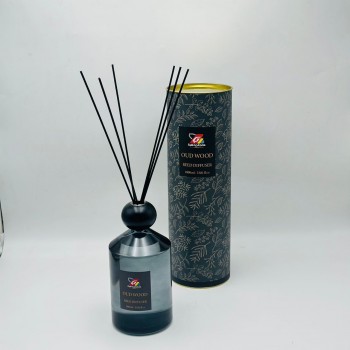 معطر جو فاخر بتصميم أنيق يجمع بين الرائحة المميزة والمظهر الجمالي الراقي1000مل 