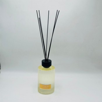 معطر جو فاخر بتصميم أنيق يجمع بين الرائحة المميزة والمظهر الجمالي الراقي1000مل 