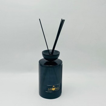 معطر جو فاخر بتصميم أنيق يجمع بين الرائحة المميزة والمظهر الجمالي الراقي1000مل 