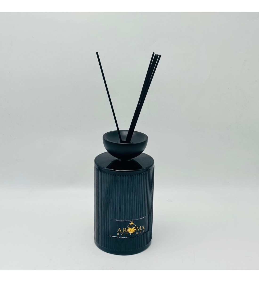 معطر جو فاخر بتصميم أنيق يجمع بين الرائحة المميزة والمظهر الجمالي الراقي1000مل معطر جو فاخر بتصميم أنيق يجمع بين الرائحة المميزة والمظهر الجمالي الراقي1000مل