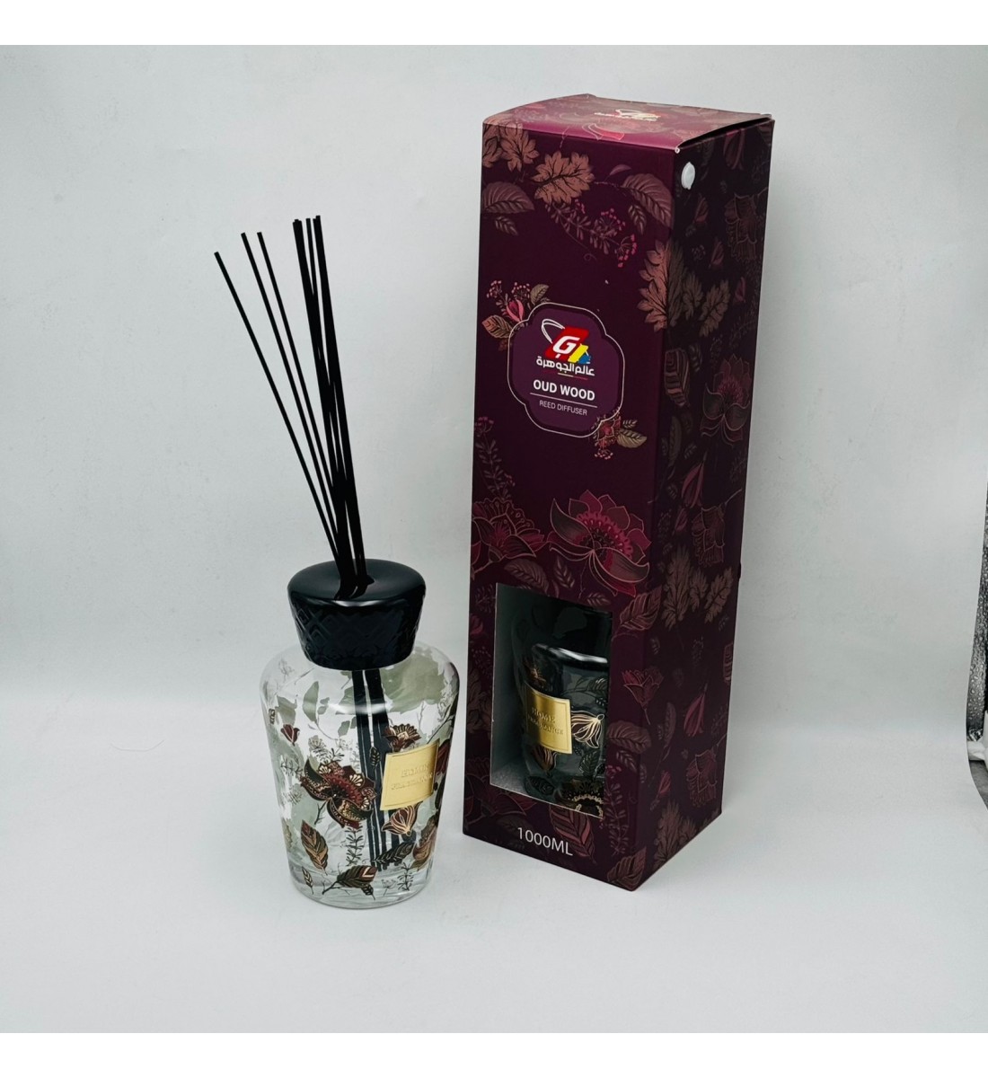 معطر جو فاخر بتصميم أنيق يجمع بين الرائحة المميزة والمظهر الجمالي الراقي1000مل معطر جو فاخر بتصميم أنيق يجمع بين الرائحة المميزة والمظهر الجمالي الراقي1000مل