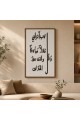 لوحة جدارية أنيقة تحمل عبارة مكتوبة بالخط العربي بأسلوب فني مميز بتصميم يجمع بين جمال الخط العربي120×80سم