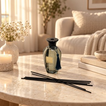 معطر جو فاخر بتصميم أنيق يجمع بين الرائحة المميزة والمظهر الجمالي الراقي 300مل معطر جو فاخر بتصميم أنيق يجمع بين الرائحة المميزة والمظهر الجمالي الراقي 300مل