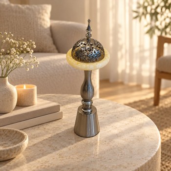 مبخرة ديكور بتصميم أنيق يجمع بين الزخارف المستوحاة من الطابع التراثي50×15×15سم مبخرة ديكور بتصميم أنيق يجمع بين الزخارف المستوحاة من الطابع التراثي50×15×15سم