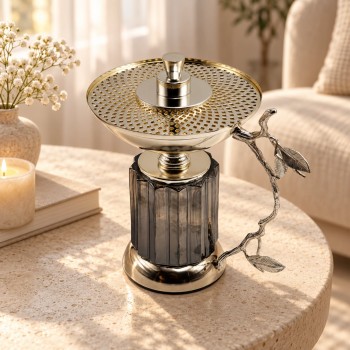 مبخرة بتصميم يجمع بين الأناقة والزخارف20×16×23سم
