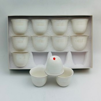 Luxury classic-design coffee cup set. 12 pieces.