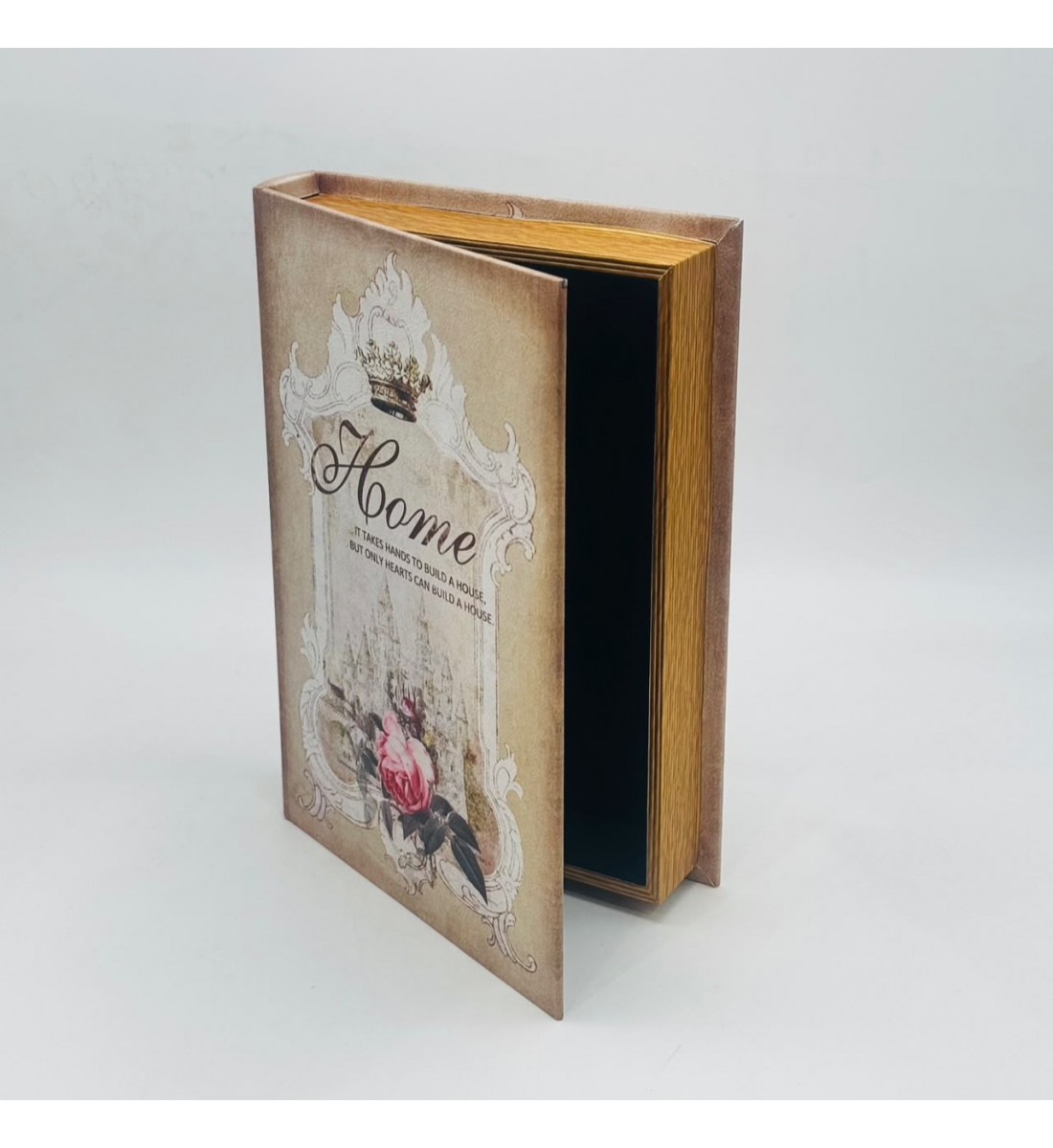 كتاب ديكور كلاسيكي فاخر بتصميم تراثي أنيق. كتاب ديكور كلاسيكي فاخر بتصميم تراثي أنيق.