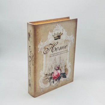 كتاب ديكور كلاسيكي فاخر بتصميم تراثي أنيق. كتاب ديكور كلاسيكي فاخر بتصميم تراثي أنيق.