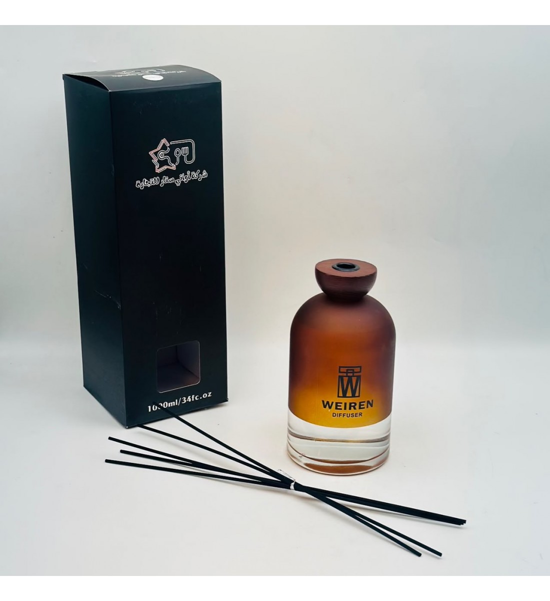 معطر جو فاخر يجمع بين الأناقة العصرية والتعطير المنزلي. 1000 مل معطر جو فاخر يجمع بين الأناقة العصرية والتعطير المنزلي. 1000 مل