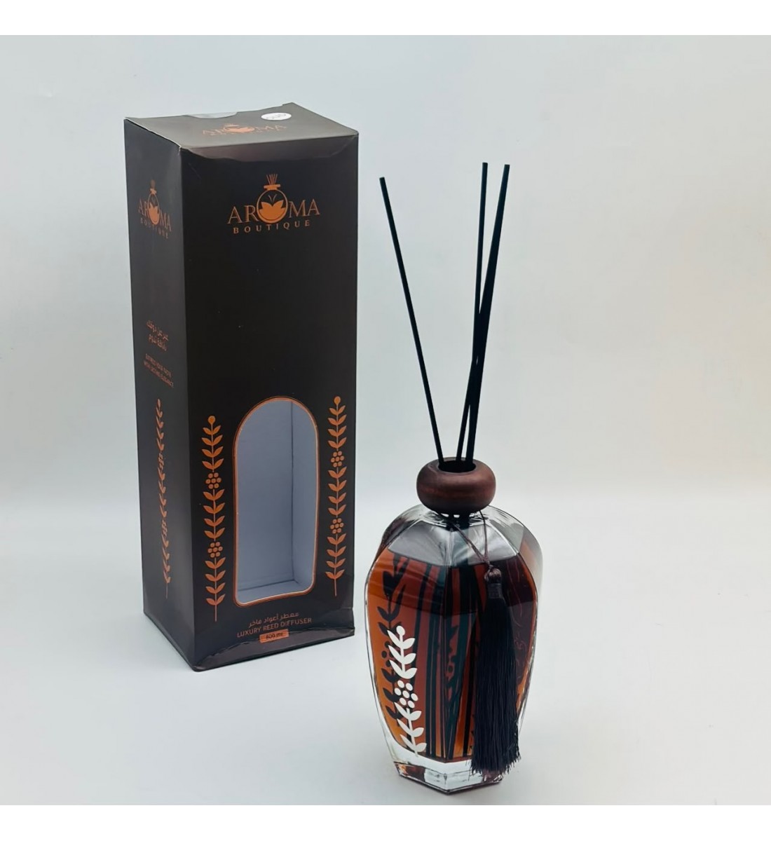 معطر الجو الفاخر بالأعواد يجمع بين روعة التصميم وأناقة. 800 مل معطر الجو الفاخر بالأعواد يجمع بين روعة التصميم وأناقة. 800 مل