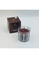 شمع معطر فاخر داخل وعاء زجاجي أنيق متعدد الأضلاع. شمع معطر فاخر داخل وعاء زجاجي أنيق متعدد الأضلاع.