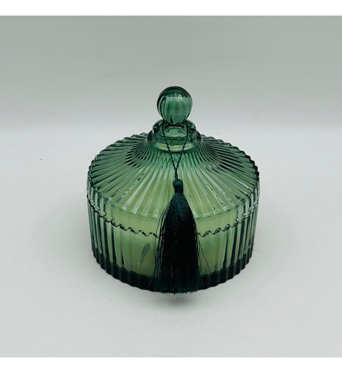 شمعة معطرة بعلبة زجاجية فاخرة وغطاء مزخرف,300جرام