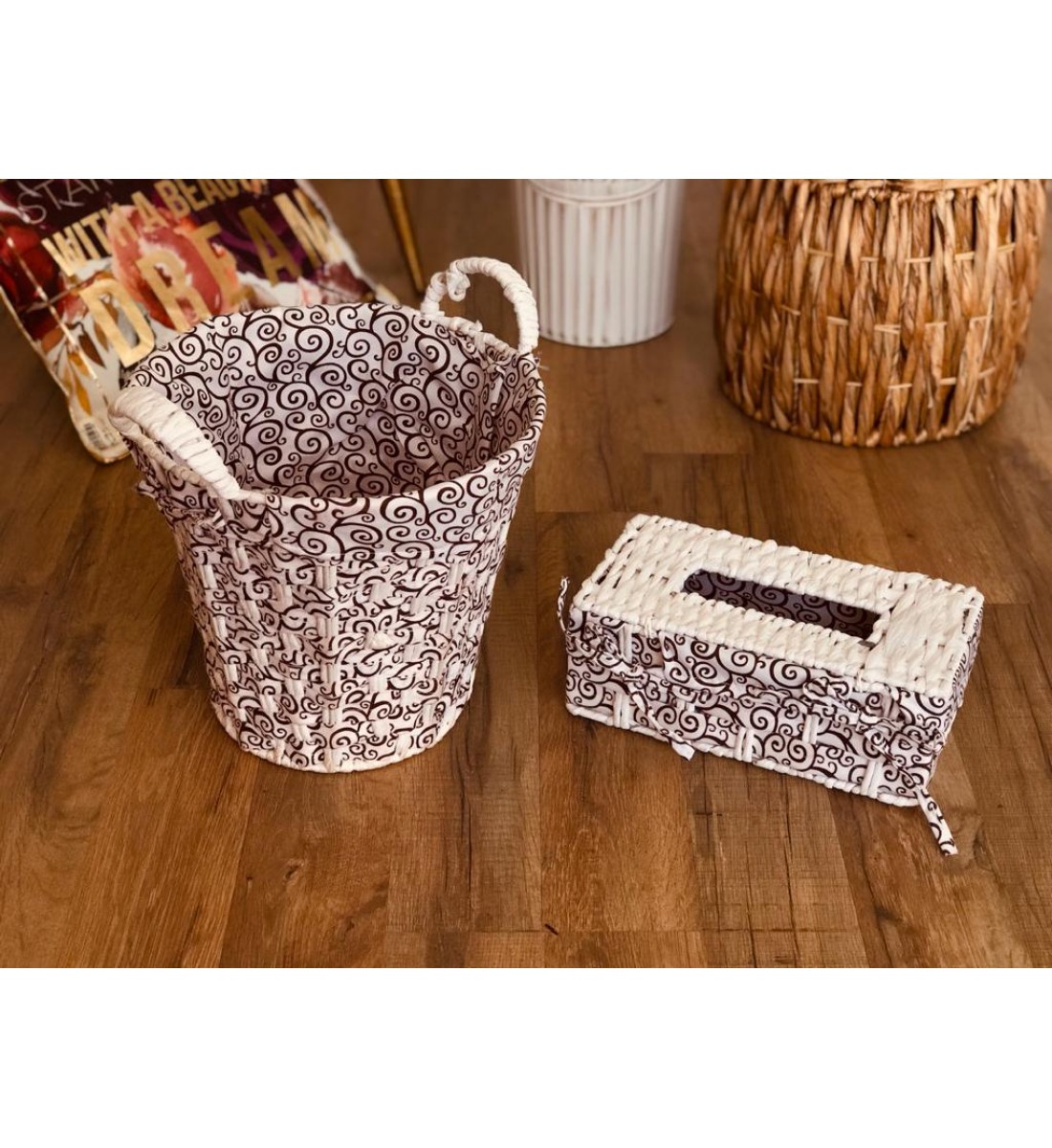 A wastebasket and a stylish and modern tissue box