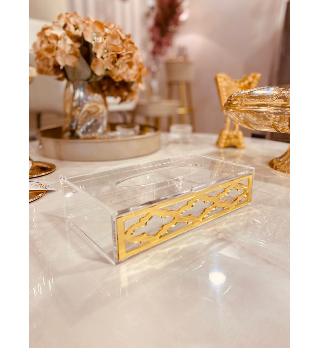 Tissue box with gold pattern23*13*6  cm