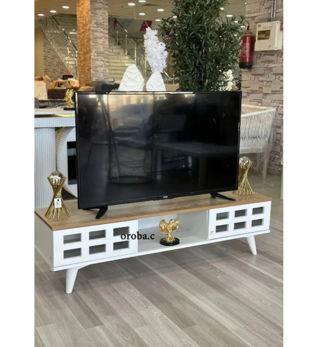 طاولة بلازما ابيض سطح خشبي  145*39*38سم