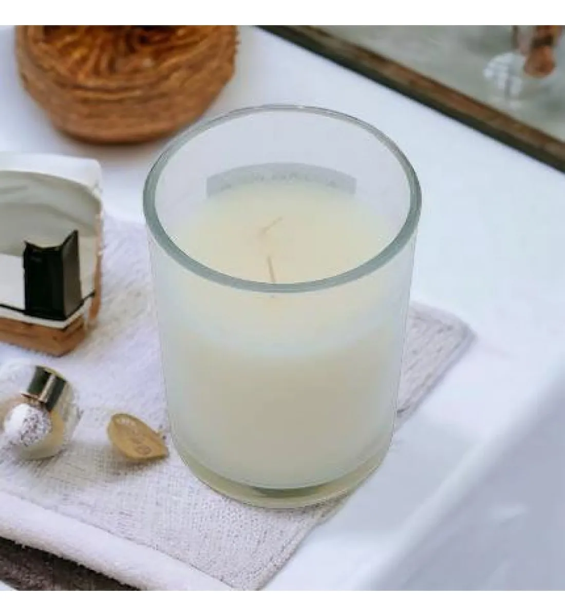 شمع بكاسه معطر  فانيلا ابيض المنزلي 12.50×10×10سم