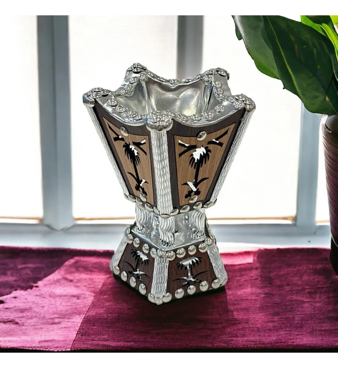 مبخره  استيل منقوشة بالخشب صغير 16×9×9سم 