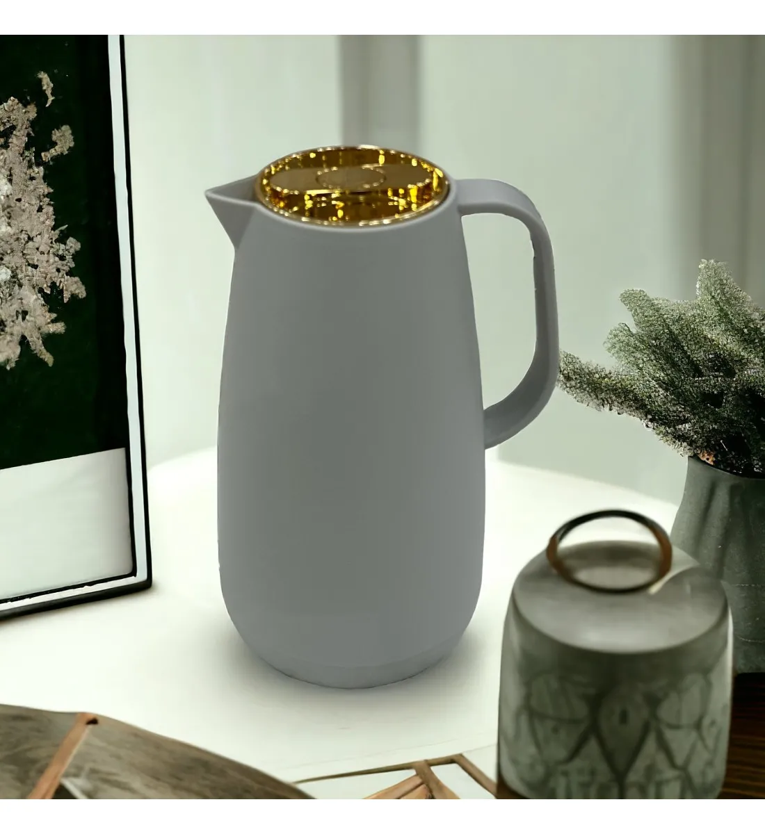 ترمس شاي و قهوة يتصميم راقي باللون رصاصي X فضي 