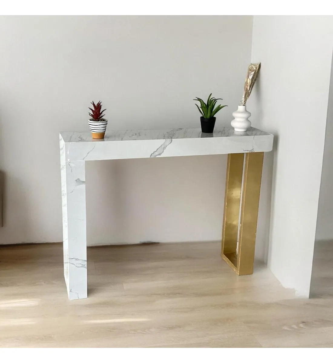 طاولة مدخل كلاسيكي بديل الخشب ابيض جنب ذهبي 120×30×90سم 
