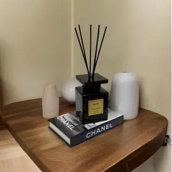 فواحه عطرية مع عيدان زجاج 1000ملي (AROMA DIFFUSER)رائحة (CHAMPAGNE)