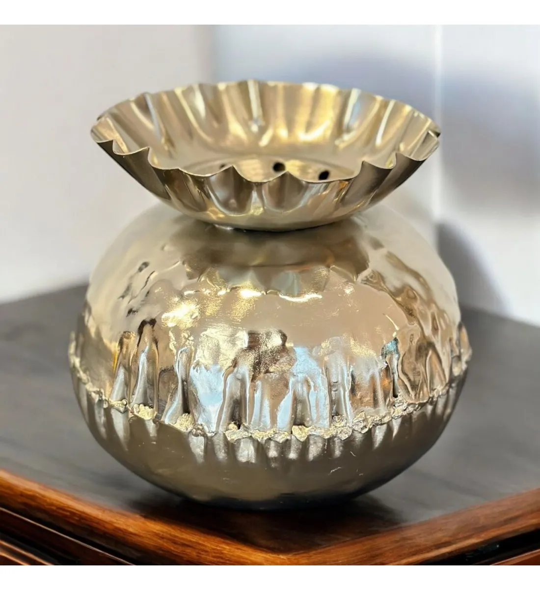 مبخرة ديكور كاستل، نيكل مطفي 12×16×16سم 