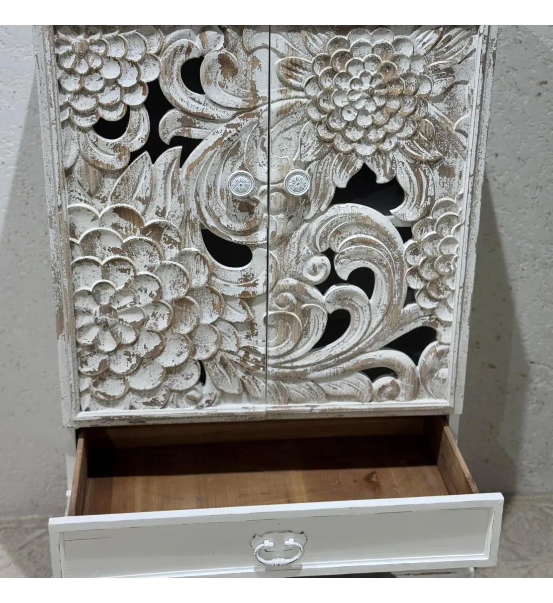 خزانه بتصميم عتيق لون اابيض 118×38×68سم  