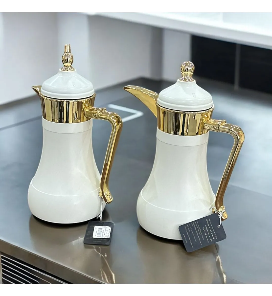 طقم ترامس رغد 2قطع ابيض مذهب 