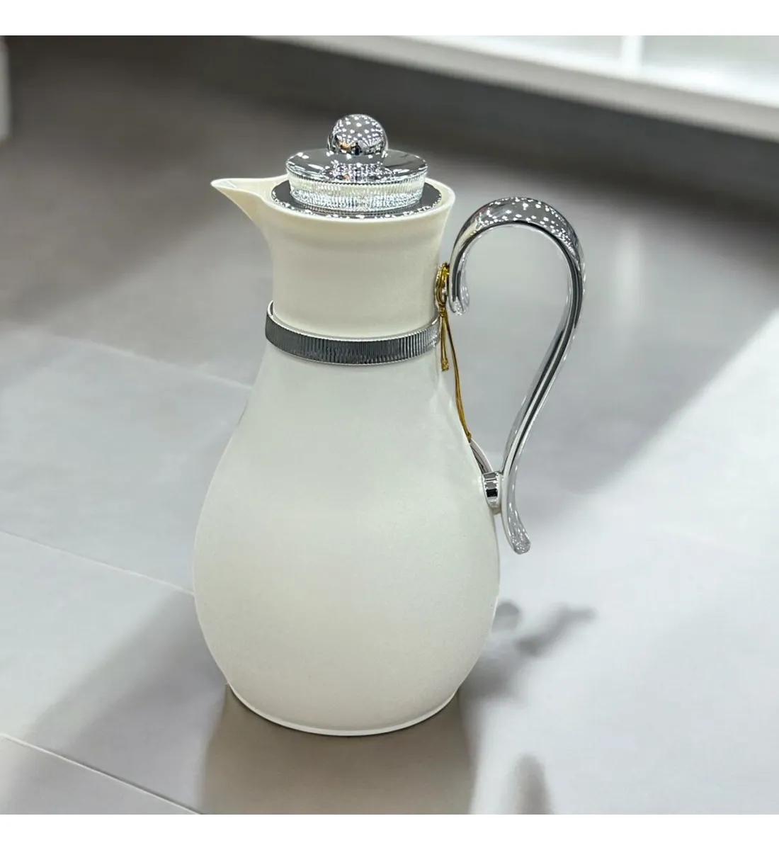 ترمس  ابيض 1لتر 