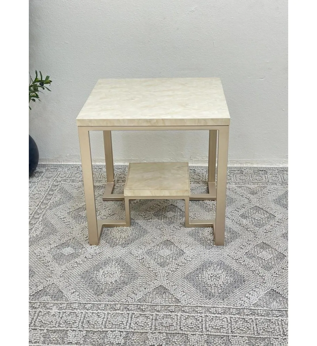 طاولة زاوية سطح بديل الرخام قاعدة حديد لون مكس 60*60*60 سم 