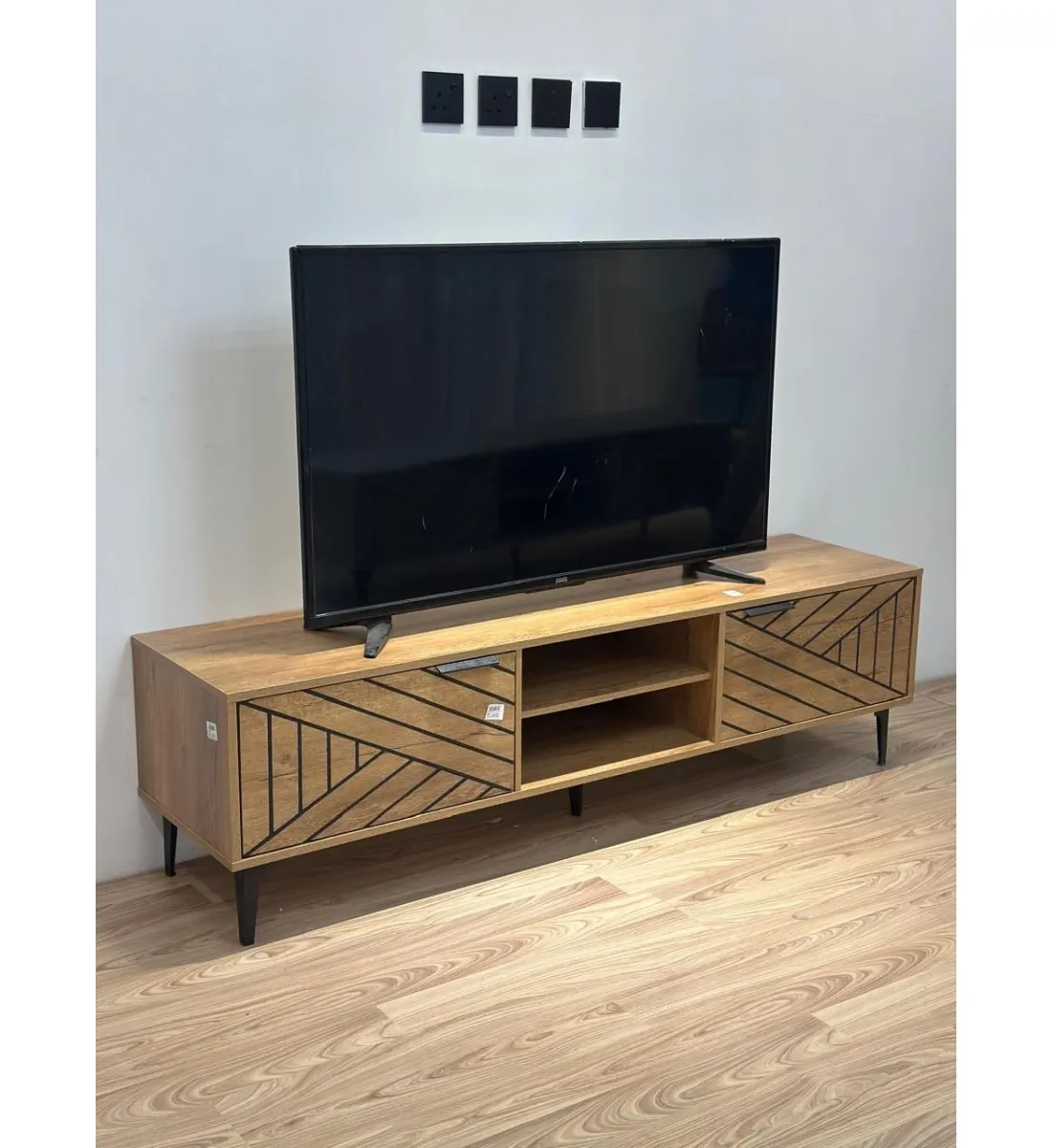   طاولة شاشة بلازما  تلفاز بيج 160×40×45سم 