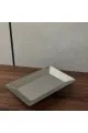 صحن تقديم من الاستانلس استيل  وقاعده اكرليك مقاس 18×28×6سم 