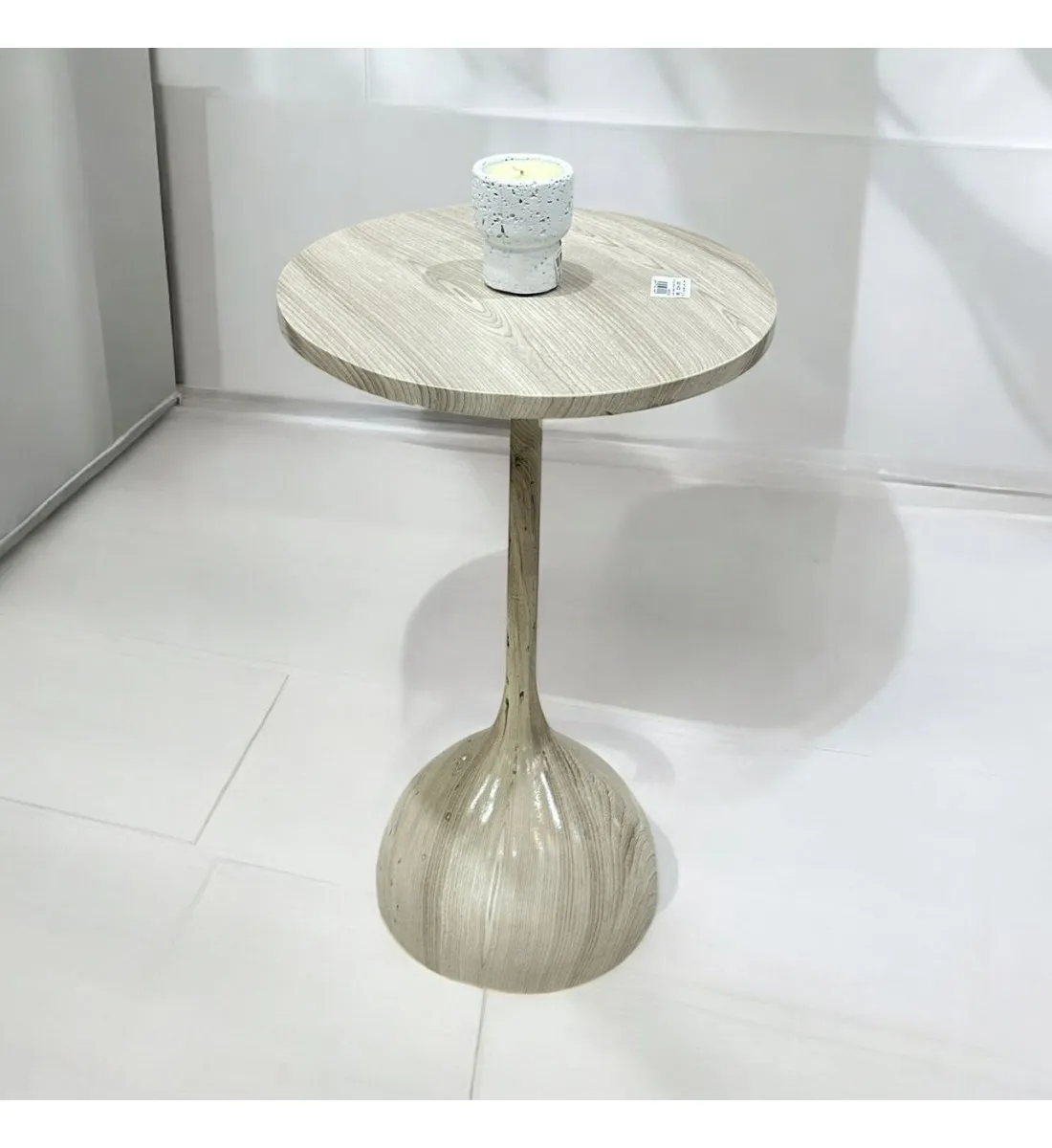 طاولة خدمة سطح خشب بيج مخطط  مقاس 35×35×55سم 