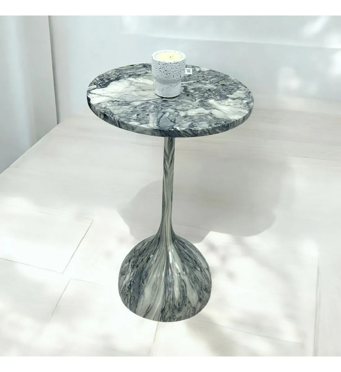 طاولة خدمة سطح خشب ملون  مقاس 35×35×55سم 
