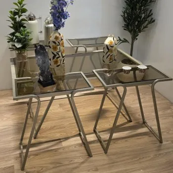 طقم طاولات جانبية بتصميم عصري من الزجاج والمعدن لون شامبين  – 5 قطع